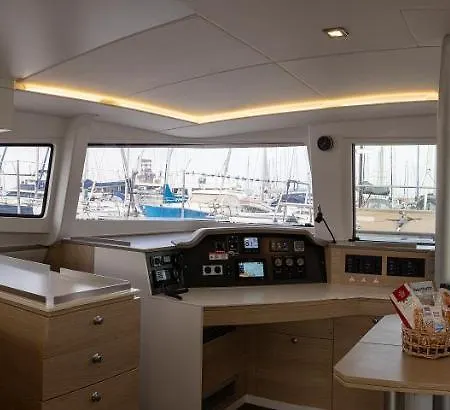 Magnolia House Boat Palermo